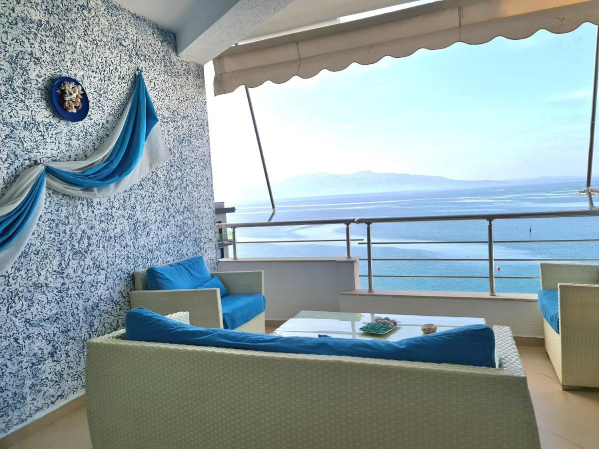 Luxury Seafront Apartments Sarande Bagian luar foto